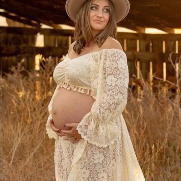 Maternity Off Shoulder 2-in-1 Side Slit Dress - Picture 2 of 5